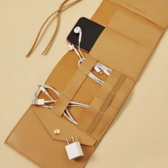 Glass Ladder & Co Katherine Tech Organizer Roll NWT‎ in Honey - Picture 1 of 12